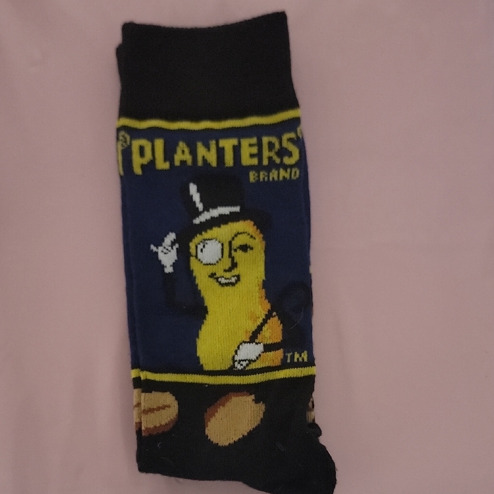 Planters 🫏 Peanuts Black and Blue Socks